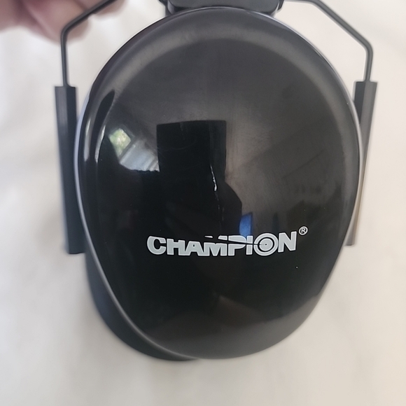 CHAMPION Ear Protection Ear Muffs Sound Proof Mute Noise Canceling. - Picture 3 of 4